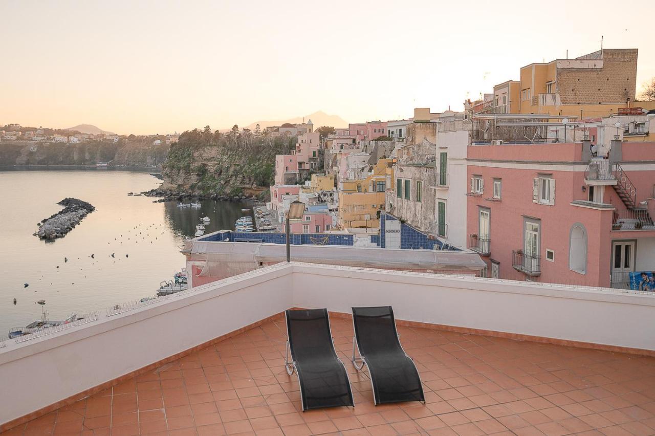 La Procidana House - Corricella Exlusive Terrace Villa Bagian luar foto