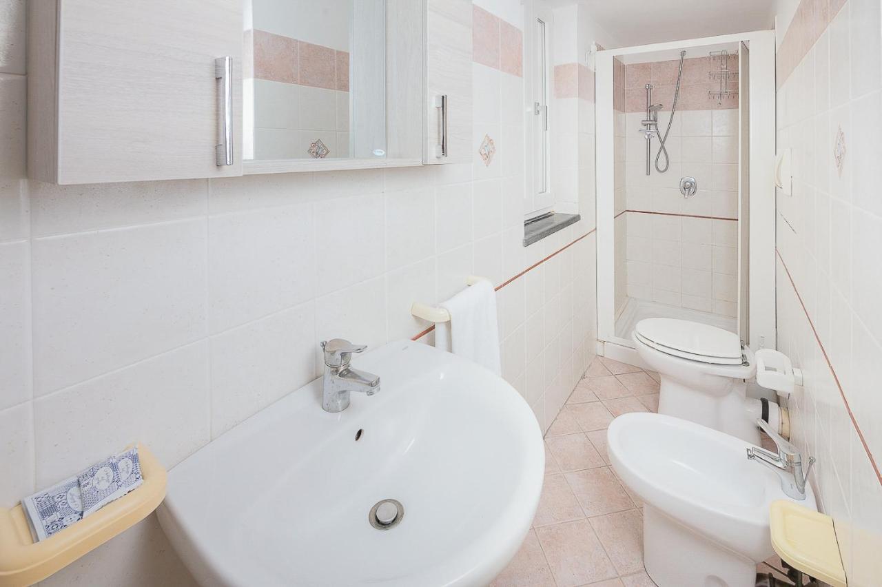 La Procidana House - Corricella Exlusive Terrace Villa Bagian luar foto
